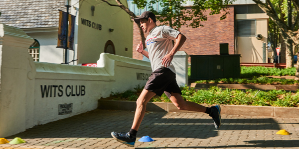 Running, exercise | CURIOS.TY 20: #Thrive © https://www.wits.ac.za/curiosity/